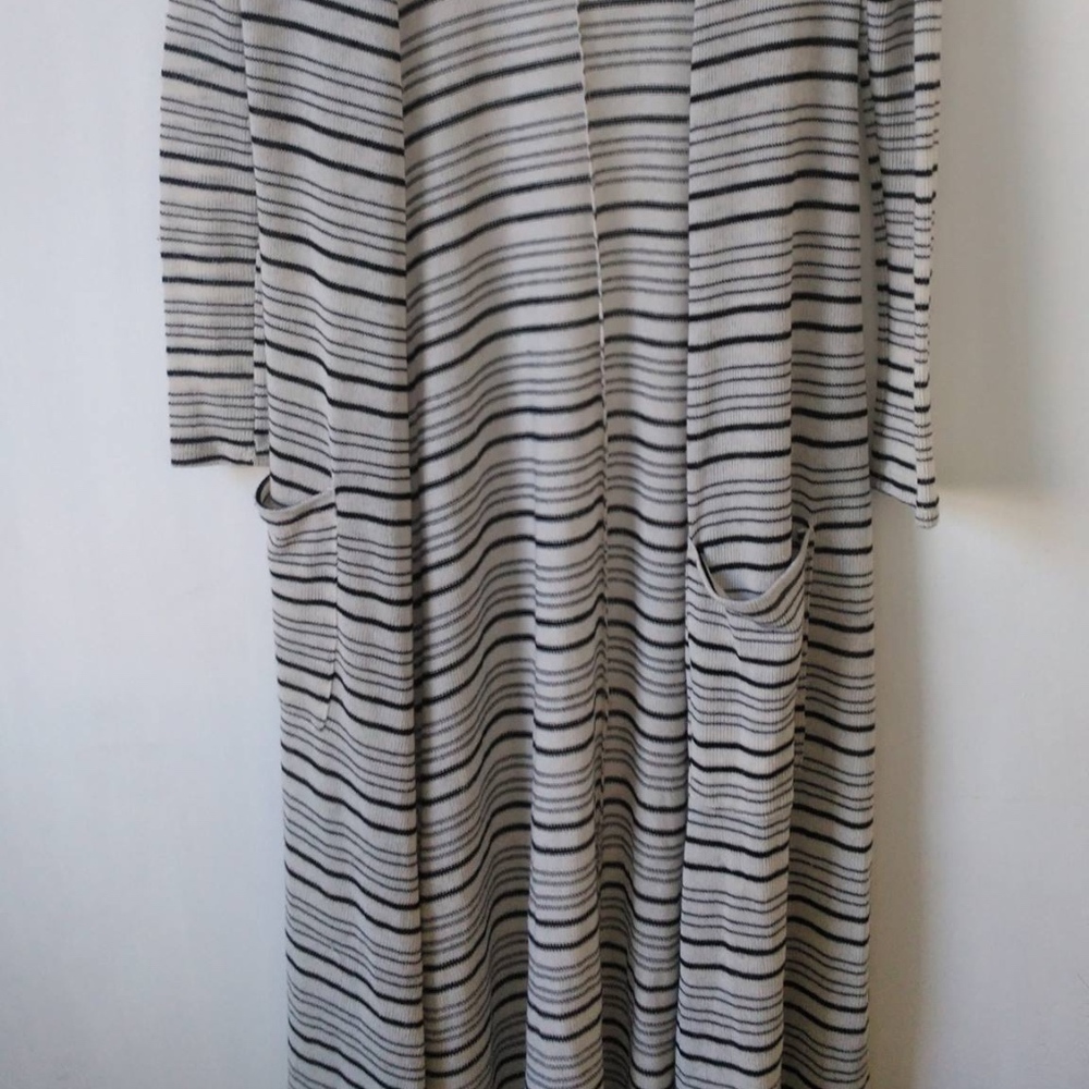 Lularoe Sarah Vintage Small EUC